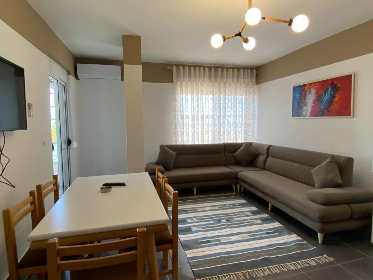 Bellavista Qerret Apartment 1 Golem  Luaran gambar