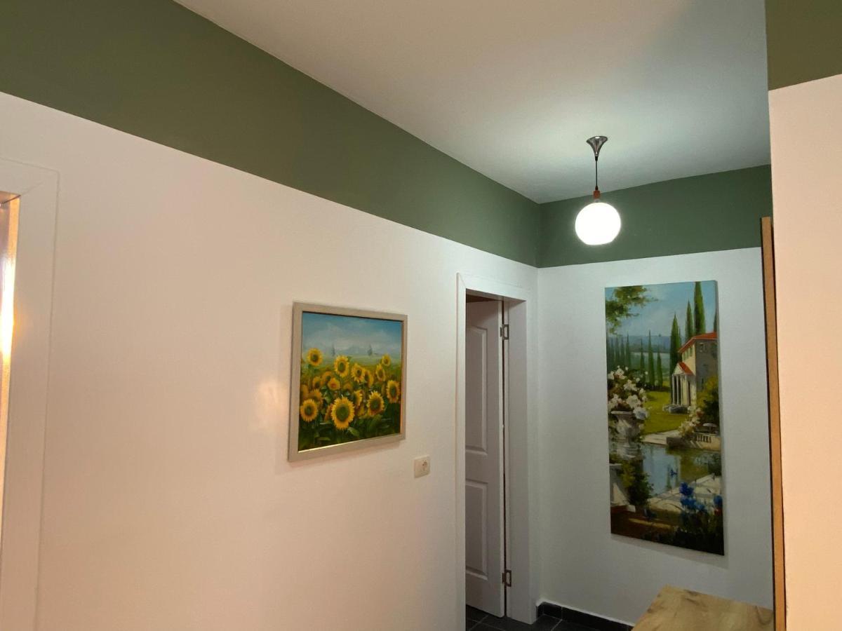 Bellavista Qerret Apartment 1 Golem  Luaran gambar