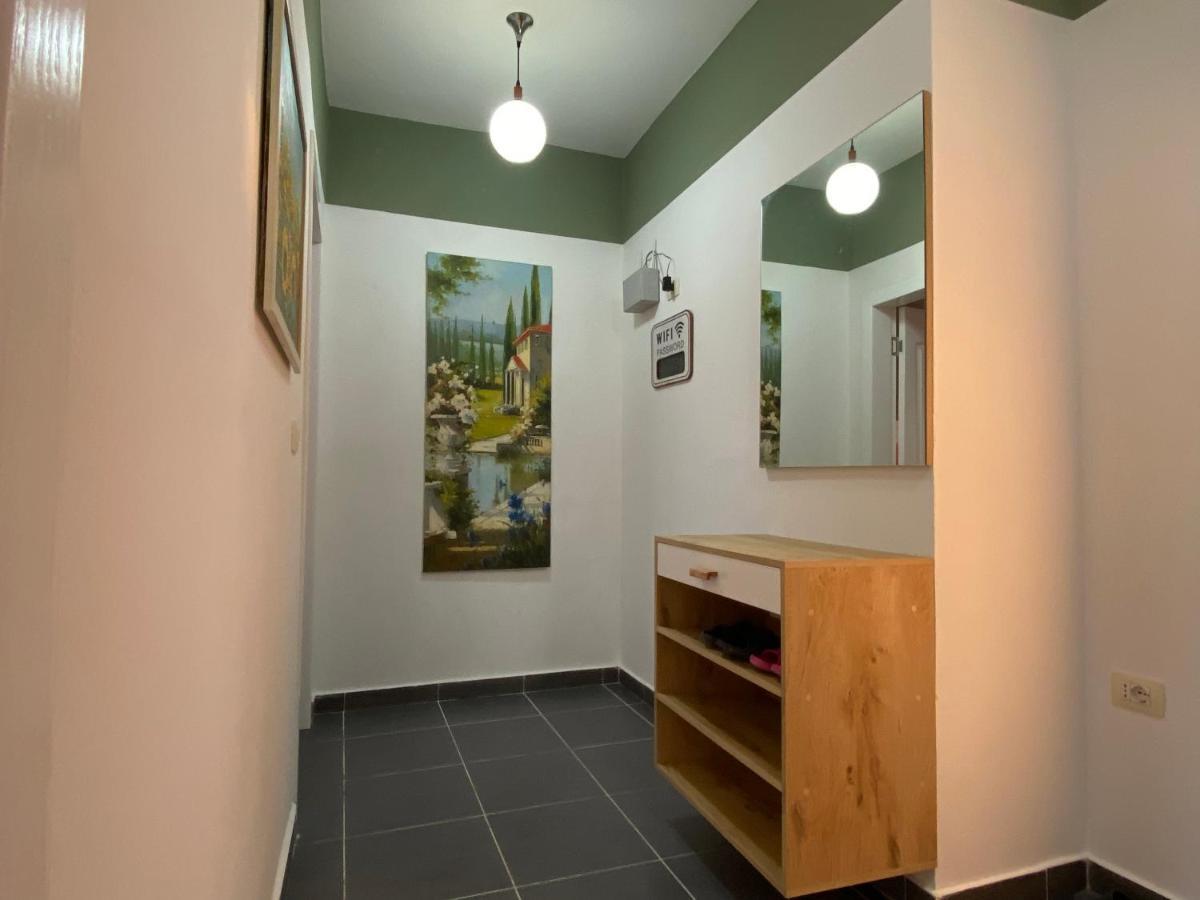 Bellavista Qerret Apartment 1 Golem  Luaran gambar