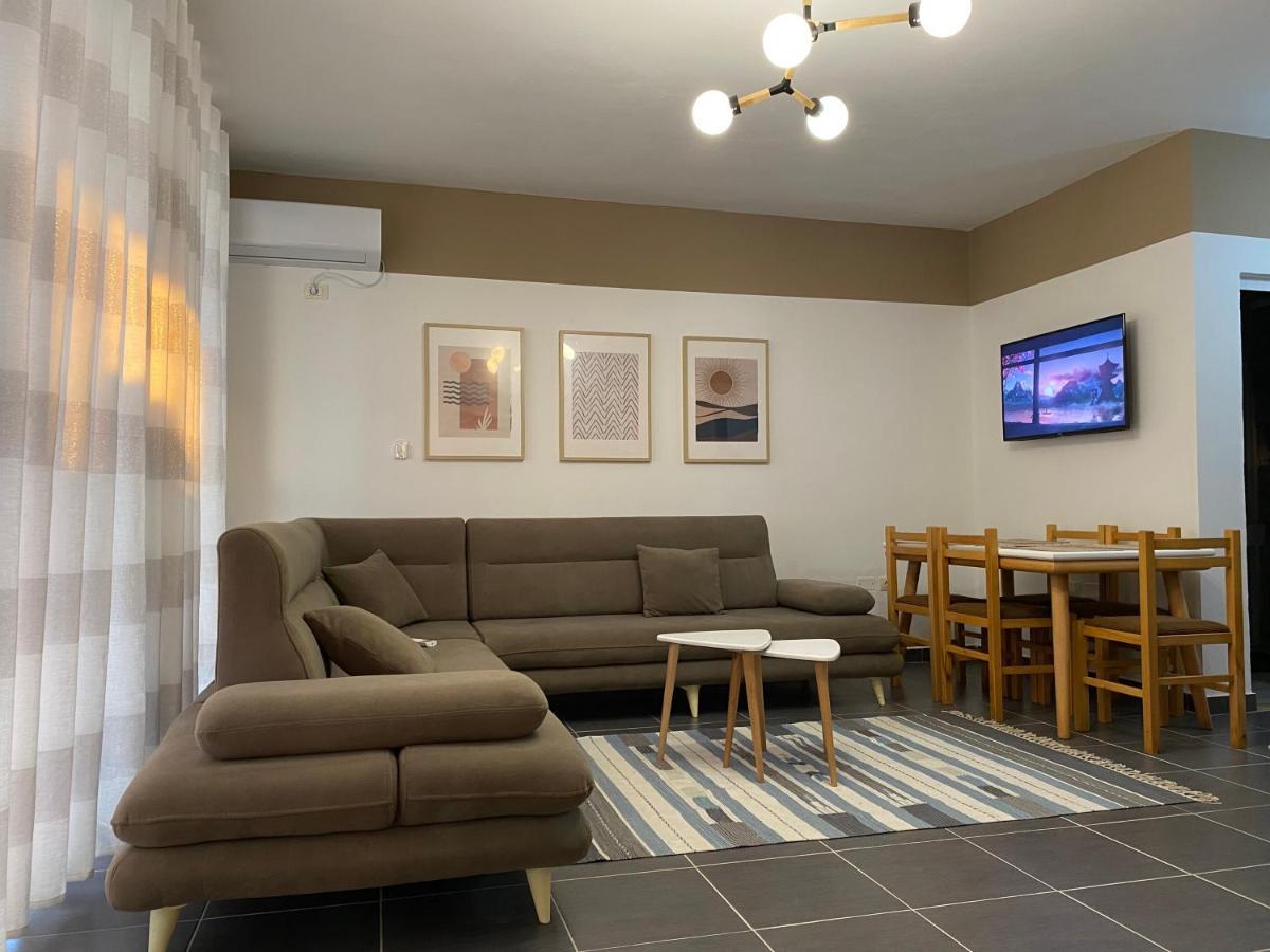 Bellavista Qerret Apartment 1 Golem  Luaran gambar
