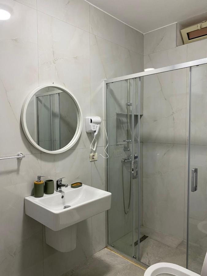 Bellavista Qerret Apartment 1 Golem  Luaran gambar