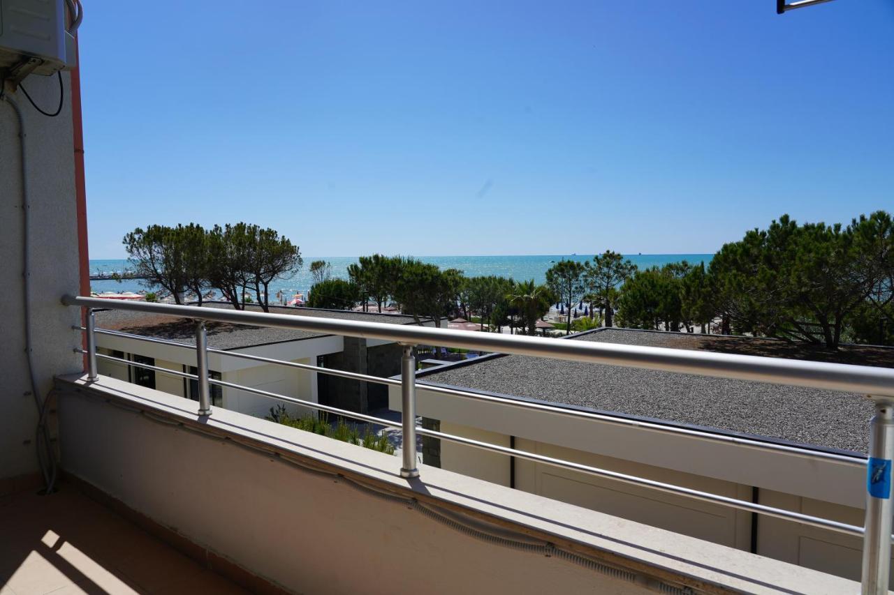 Bellavista Qerret Apartment 1 Golem  Luaran gambar